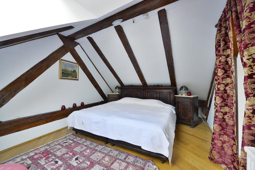 Kronhaus ブラショフ 部屋 写真